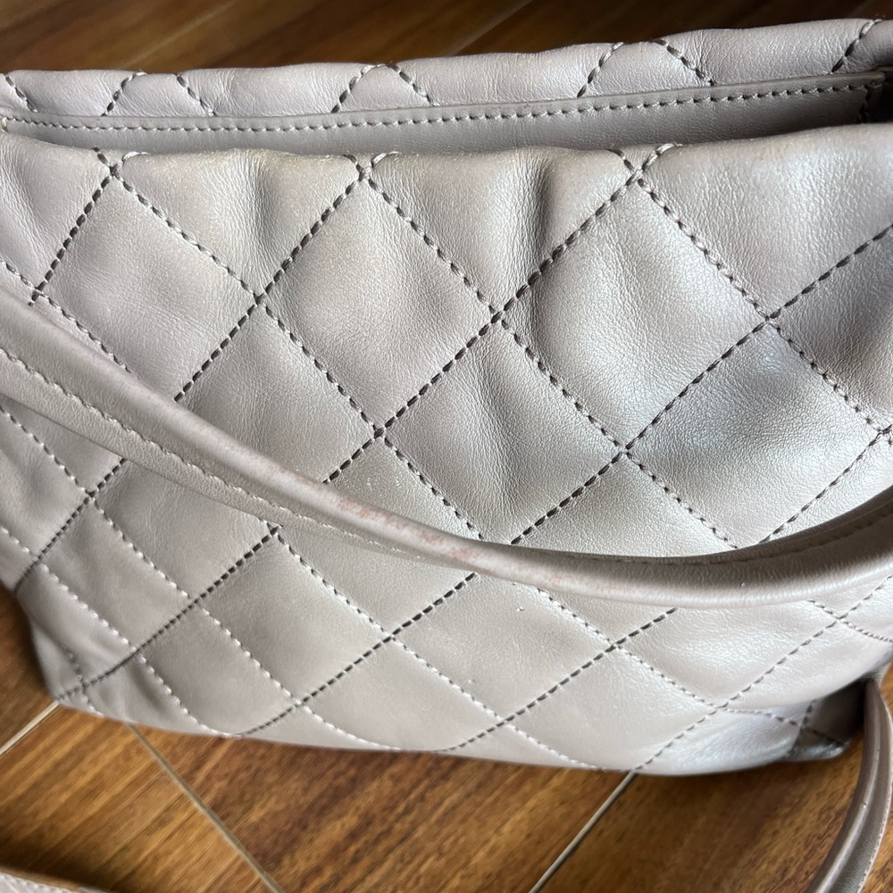 Kate Spade Purse - Picture 4 of 10